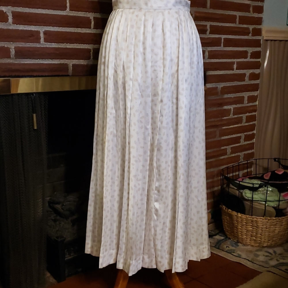 Satin Pleated Evan Picone Skirt